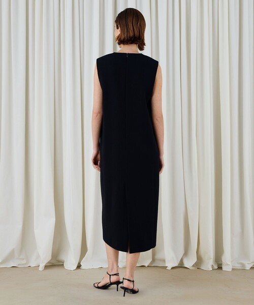 DES PRES(デ・プレ)の「ウールジョーゼット ノースリーブワンピース(ワンピース・レディース・ブラック/グレー・FREE)」の5枚目の写真