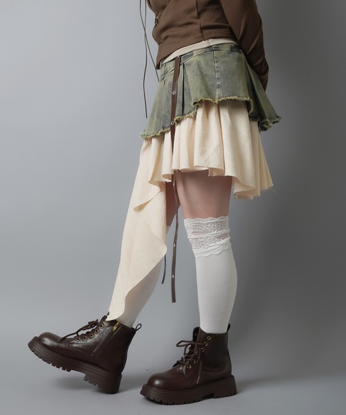 SPINNS（スピンズ）の「＼激バズ中！／異素材レイヤードの主役級イレヘムスカート/インナーパンツ付き（デニムスカート・レディース・ブルー/ブラック/ダークブルー・ONESIZE）」の17枚目の写真