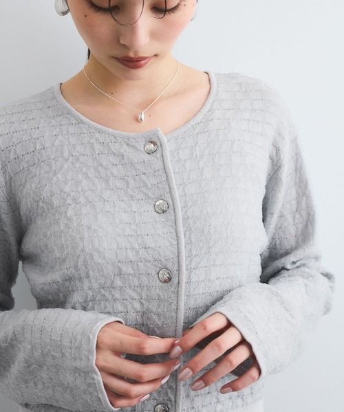VIS（ビス）の「オーガンジーメタルボタンニットカーディガン（カーディガン/ボレロ・レディース・ホワイト/グレー/キナリ・FREE）」の13枚目の写真