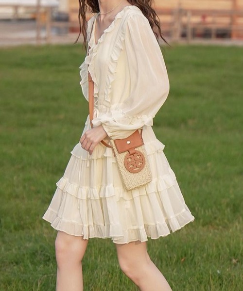 Mejoul（メジュール）の「シフォンフリル フレアミニワンピース（ワンピース・レディース・ホワイト・L/M）」の3枚目の写真