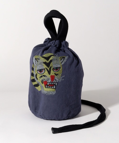 HOUSTON（ヒューストン）の「【HOUSTON/ヒューストン】EMB PIGMENT EFFECT BAG(TIGER) (MAP) /刺繍ピグメントエフェクトバッグ(虎) (マップ)（ショルダーバッグ・メンズ・レッド系/ネイビー系1/ブラック系1/ネイビー系/ブラック系/レッド系1・FREE）」の13枚目の写真