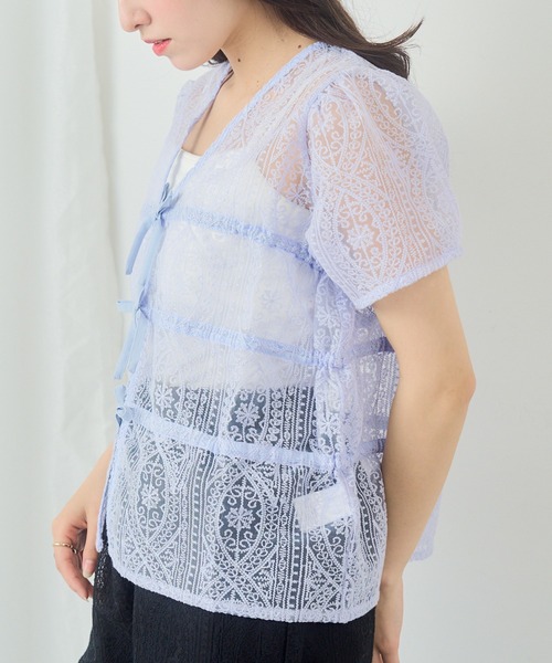 MAGASIN DE MODE Chou Chou(マガジンデモードシュシュ)の「【MAGASIN DE MODE Chou Chou】レースシャーリングブラウス DTK※(シャツ/ブラウス・レディース・ブルー/アイボリー/ブラック・FREE)」の10枚目の写真