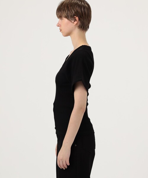 BY MALENE BIRGER（バイマレーネビルガー）の「BY MALENE BIRGER LUNAI　UネックTシャツ（Tシャツ/カットソー・レディース・ブラック/ホワイト・XS）」の5枚目の写真