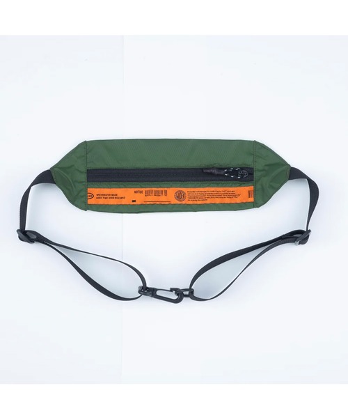 GLOBAL FORME CONCRETE（グローバルフォルムコンクリート）の「【WEEKEND(ER)】LW PACKABLE S（ショルダーバッグ・メンズ・オレンジ/ネイビー・S）」の10枚目の写真