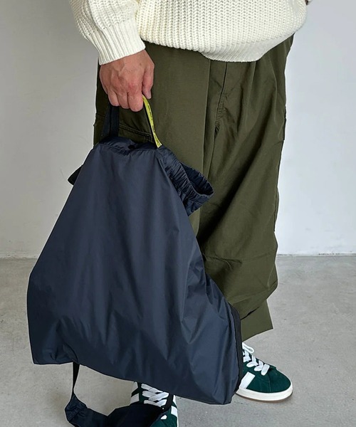 GLOBAL FORME CONCRETE（グローバルフォルムコンクリート）の「【WEEKEND(ER)】LW PACKABLE S（ショルダーバッグ・メンズ・オレンジ/ネイビー・S）」の19枚目の写真