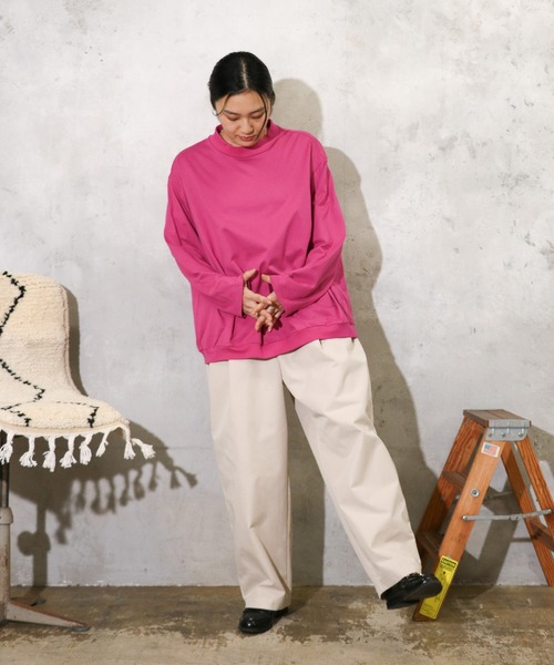 HARVESTY(ハーベスティ)の「HARVESTY / ハーベスティー MOCK NECK EGG L/S TEE (A52503) エッグTシャツ モックネック ビッグシルエット 長袖Tシャツ(Tシャツ/カットソー・レディース・ブラック/ワイン/オフホワイト/ブルー・1)」の14枚目の写真