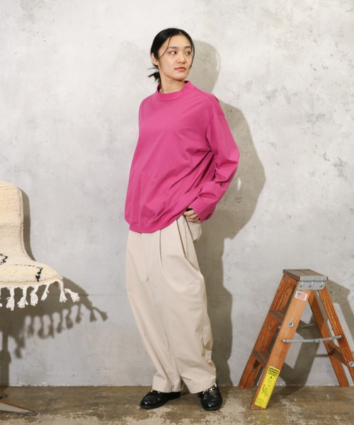 HARVESTY(ハーベスティ)の「HARVESTY / ハーベスティー MOCK NECK EGG L/S TEE (A52503) エッグTシャツ モックネック ビッグシルエット 長袖Tシャツ(Tシャツ/カットソー・レディース・ブラック/ワイン/オフホワイト/ブルー・1)」の18枚目の写真