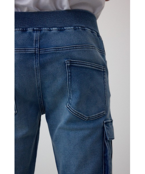 AZUL by moussy（アズールバイマウジー）の「AZUL DENIM カーゴジョグ（デニムパンツ・メンズ・ブラック/ブルー・SMALL/MEDIUM/LARGE）」の3枚目の写真