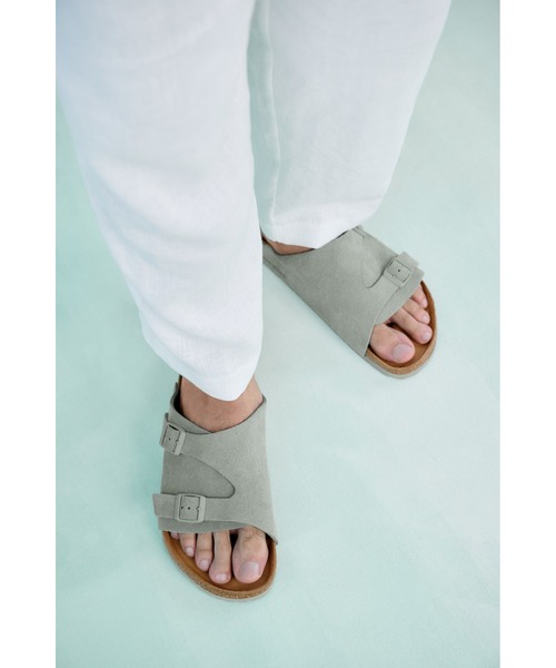 BIRKENSTOCK（ビルケンシュトック）の「Zurich / チューリッヒ スエードレザー Pure Sage 【ナロー幅】 UNISEX（サンダル・レディース・セージグリーン・36(23cm)/38/24.5cm/39.0/25㎝/37(24cm)/35(22.5㎝)）」の5枚目の写真