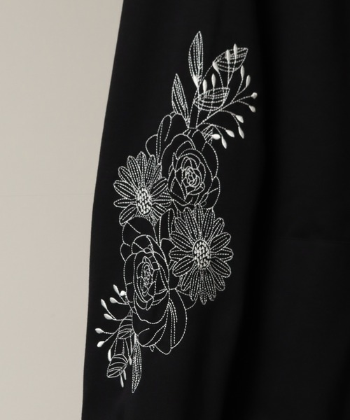 Art re A select（アトリエセレクト）の「フラワースリーブ刺繍 エアリーポンチ ジップアップパーカー（パーカー・メンズ・ブラック/グレー・M/L）」の15枚目の写真