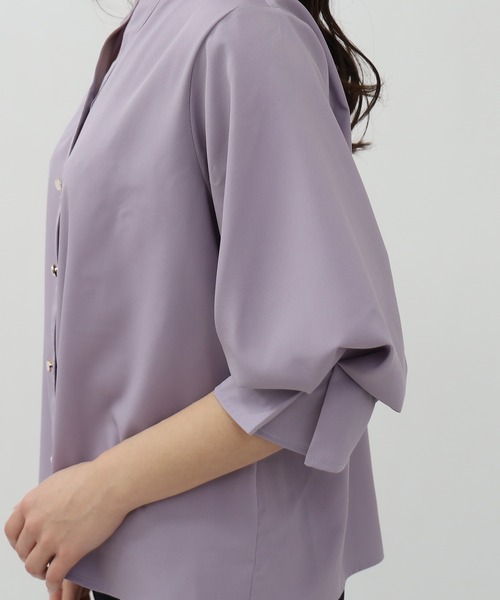 TRUDEA（トルディア）の「ボリュームスリーブスキッパーブラウス（シャツ/ブラウス・レディース・ホワイト/ラベンダー/ホワイト×ブルー/ピンクベージュ・MEDIUM/LARGE）」の21枚目の写真
