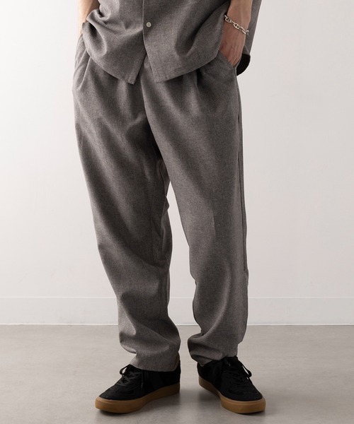 HAUS(ハウス)の「【HAUS】ポリトロテーパードパンツ(その他パンツ・メンズ・ブラック/チャコールグレー・LL/L/M)」の1枚目の写真