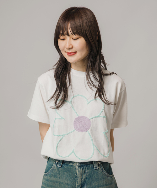 Trofi Flower Love ロングTシャツ ART meets MEDE19F ロングスリーブTシャツ〈Sayuri Nishikubo