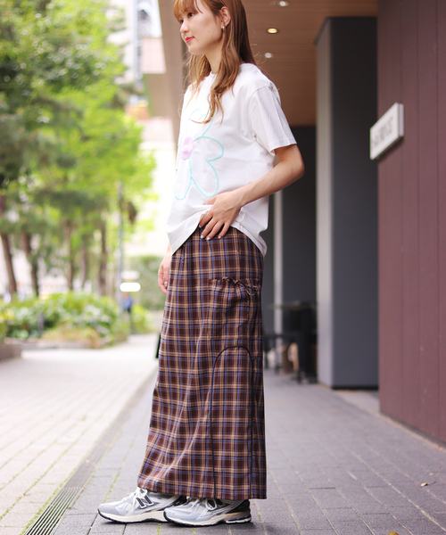 tシャツ ChahChah /チャーチャー FLOWER WITH LOVE HAND S/S TEE レディース セール】ChahChah /チャーチャー FLOWER WITH LOVE HAND S/S TEE