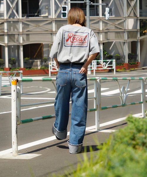 RVCA(ルーカ)の「RVCA メンズ PEN SCRIPT SS Tシャツ 【2025年春夏モデル】/ルーカロゴバックプリント半袖Tシャツ(Tシャツ/カットソー・メンズ・ブラック/グレー系その他/ブラック系その他/グリーン系その他/ホワイト・SMALL/MEDIUM/LARGE/X-LARGE)」の9枚目の写真