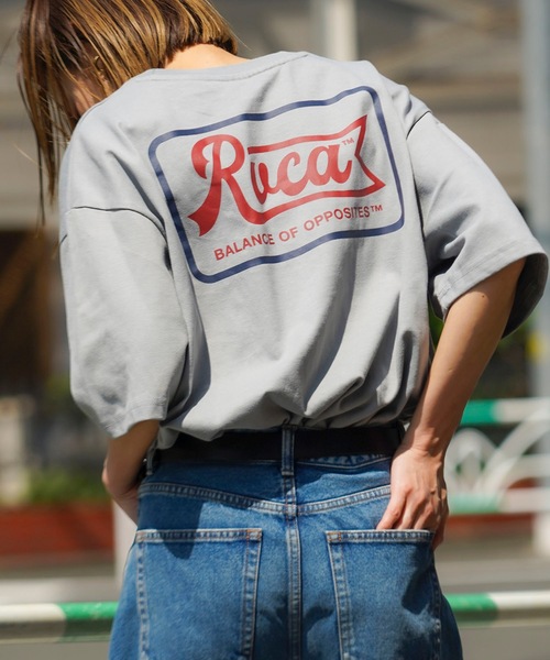 RVCA(ルーカ)の「RVCA メンズ PEN SCRIPT SS Tシャツ 【2025年春夏モデル】/ルーカロゴバックプリント半袖Tシャツ(Tシャツ/カットソー・メンズ・ブラック/グレー系その他/ブラック系その他/グリーン系その他/ホワイト・SMALL/MEDIUM/LARGE/X-LARGE)」の13枚目の写真