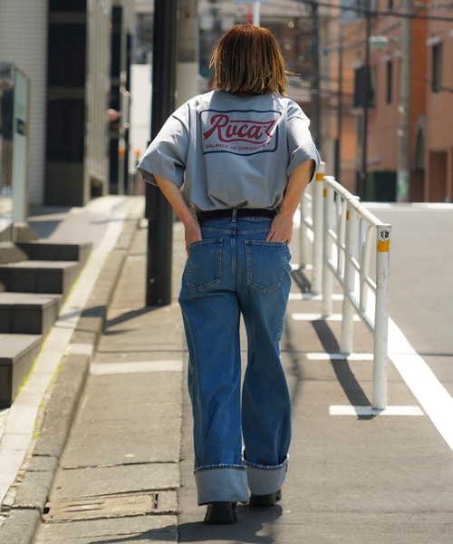 RVCA(ルーカ)の「RVCA メンズ PEN SCRIPT SS Tシャツ 【2025年春夏モデル】/ルーカロゴバックプリント半袖Tシャツ(Tシャツ/カットソー・メンズ・ブラック/グレー系その他/ブラック系その他/グリーン系その他/ホワイト・SMALL/MEDIUM/LARGE/X-LARGE)」の10枚目の写真