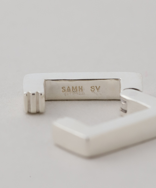 Lilas(リラ)の「【SAMH by LILAS】カフイヤリングスクエア SV(片耳)(イヤーカフ・レディース・シルバー・FREE)」の11枚目の写真