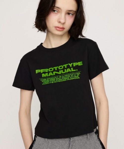 SLY（スライ）の「COMPACT LOGO T/SH コンパクト ロゴ Tシャツ 夏服（Tシャツ/カットソー・レディース・ブラック/ダークパープル/ホワイト/ライトブラック/ピンク・FREE）」の2枚目の写真