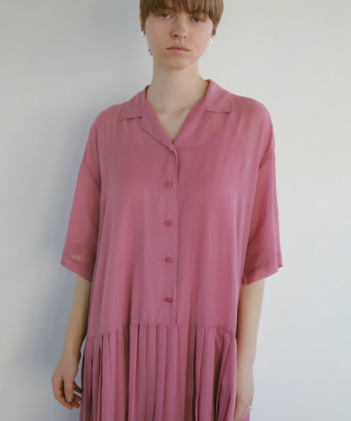 MANOF(マノフ)の「SHEER PLEATS ONE PIECE(ワンピース・レディース・ブラック/ピンク・S/M)」の9枚目の写真