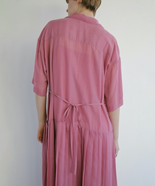 セール】SHEER PLEATS ONE PIECE(ワンピース)|MANOF(マノフ セール】SHEER PLEATS ONE PIECE(ワンピース)|MANOF(マノフ