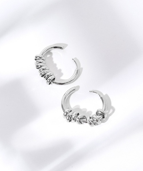 ROSE BUD(ローズバッド)の「RING HOOP PIERCE(ピアス(両耳用)・レディース・シルバー・ONE SIZE)」の4枚目の写真