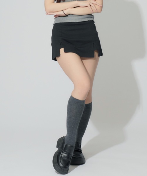 ALLuRing ChaRm(アリュリングチャーム)の「Sweat Mini Skirt Pants / スウェットミニスカートパンツ キュロット(スカート・レディース・グレー/ブラック・FREE)」の20枚目の写真