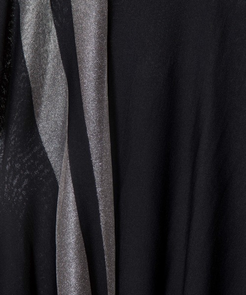 OSMOSIS（オズモーシス）の「サイドドレープニットプルオーバー（ニット/セーター・レディース・ブラック/アッシュグレー/ブルー・ONE SIZE）」の22枚目の写真