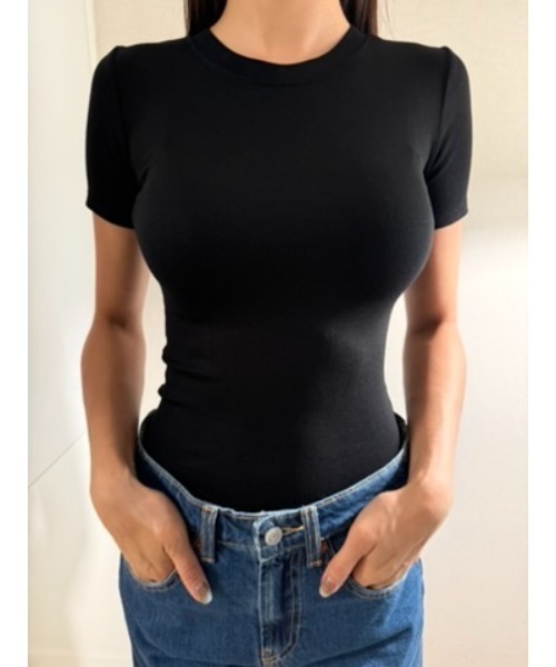 KONVINI(コンビニ)の「スリムフィットラウンドネックTシャツ/slimfit round T(Tシャツ/カットソー・レディース・グレー/ブラック/ホワイト・FREE)」の5枚目の写真