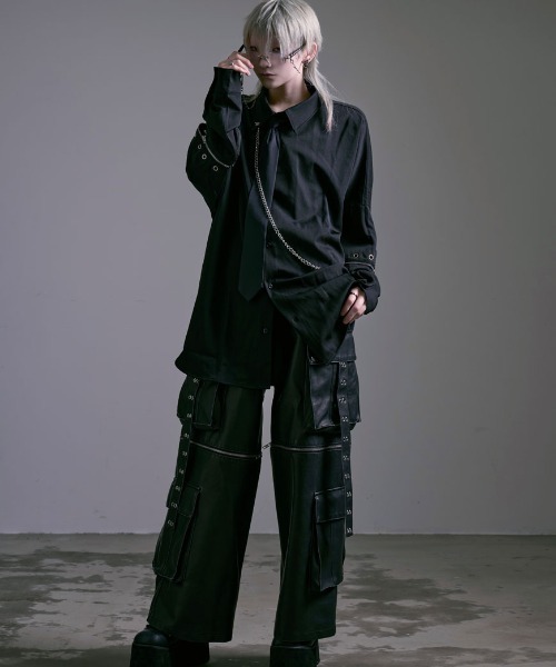 ililil(イルイルイル)の「『ililil/イルイルイル』【チェーン付きネクタイシャツ】袖セパレート長袖シャツ(シャツ/ブラウス・メンズ・ホワイト/ブラック・FREE)」の3枚目の写真