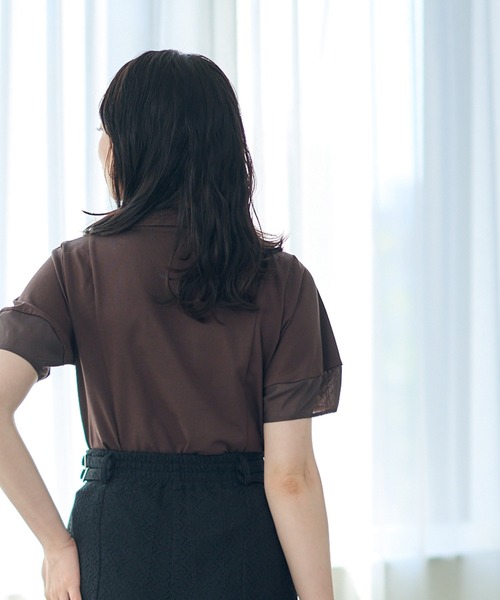 12Twelve Agenda(トゥエルブ アジェンダ)の「ポロ衿袖シアーカットソープルオーバー(Tシャツ/カットソー・レディース・ブラウン/グレイッシュベージュ/ブラック・M)」の8枚目の写真