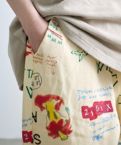 Revo.（レボ）の「Revo. イラストタッチ 総柄プリント イージーパンツ（その他パンツ・メンズ・アイボリー/キナリ・2/1）」の8枚目の写真