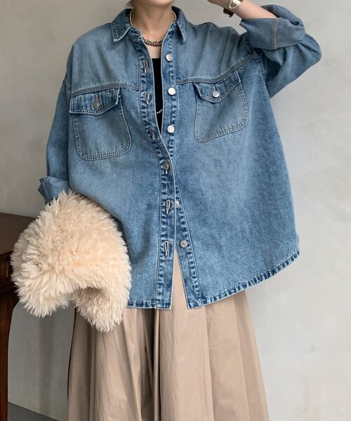 DouDou(ドゥドゥ)の「【WEB限定】USED加工デニムシャツ(シャツ/ブラウス・レディース・ブルー/ブラック・FREE)」の17枚目の写真
