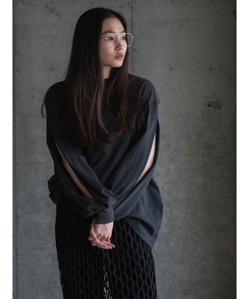k3&co.(ケイスリーアンドコー)の「Pleated shoulder top(Tシャツ/カットソー・レディース・ホワイト/チャコール・ONE SIZE)」の9枚目の写真