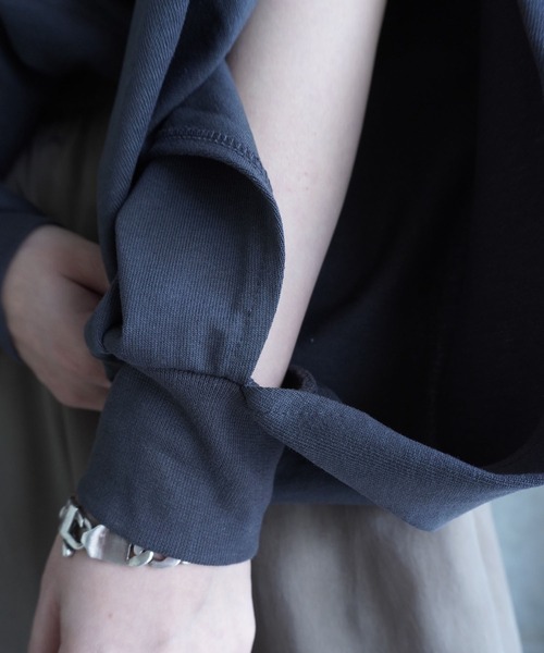 k3&co.(ケイスリーアンドコー)の「Pleated shoulder top(Tシャツ/カットソー・レディース・ホワイト/チャコール・ONE SIZE)」の22枚目の写真