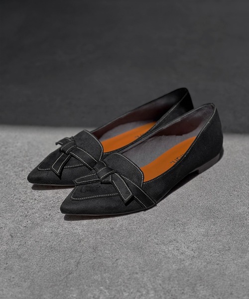 MAMIAN(マミアン)の「ポインテッドトゥ ステッチリボンデザイン フラットパンプス(パンプス・レディース・チャコールグレー/ブラック・23.5cm/24.5cm/24.0cm/23.0cm/22.5cm/25.0cm)」の10枚目の写真