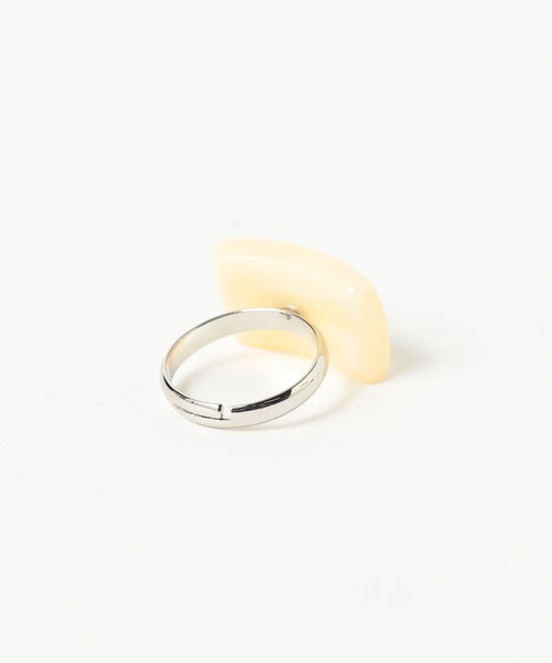 BEAMS BOY（ビームスボーイ）の「レトロ 樹脂 リング 2セット（リング・レディース・グリーン/サックスブルー/オフホワイト/レッド・ONE SIZE）」の12枚目の写真