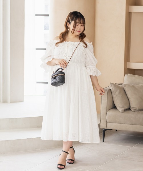 CLETTE(クレット)の「アイレットレースシャーリングワンピース(ワンピース・レディース・ブラック/オフホワイト/ブルー・LL/3L/4L)」の20枚目の写真