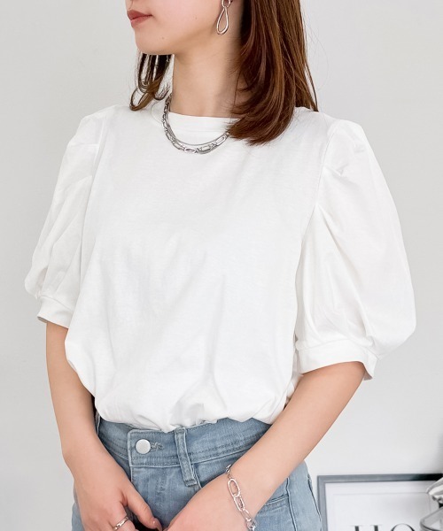 RCD(アールシーディー)の「【二の腕カバー華奢見え 】ラウンドネックパフスリーブ半袖Tシャツ(Tシャツ/カットソー・レディース・ブラック/ホワイト/ミント/チャコールグレー/グレイッシュベージュ・M-L/4L~5L/LL~3L)」の1枚目の写真