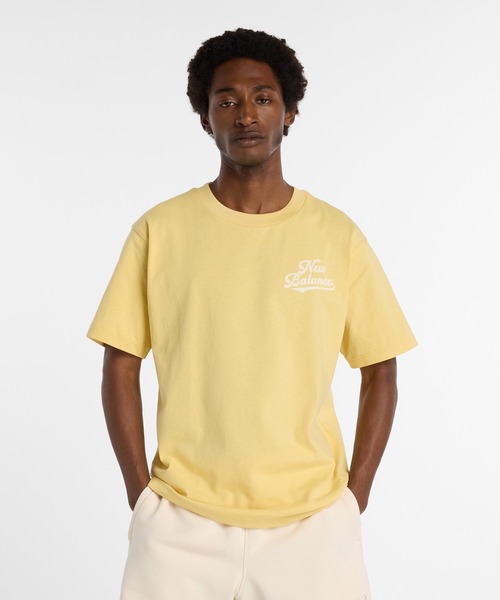 NEW BALANCE(ニューバランス)の「Athletics レガシーショートスリーブTシャツ(Tシャツ/カットソー・メンズ・ライトベージュ/コバルトブルー/ベージュ・LARGE/MEDIUM/X-LARGE/XX-LARGE/SMALL)」の2枚目の写真