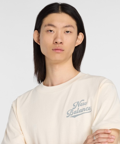 NEW BALANCE(ニューバランス)の「Athletics レガシーショートスリーブTシャツ(Tシャツ/カットソー・メンズ・ライトベージュ/コバルトブルー/ベージュ・LARGE/MEDIUM/X-LARGE/XX-LARGE/SMALL)」の19枚目の写真