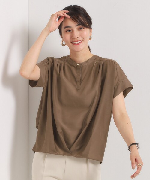 ITS'DEMO(イッツデモ)の「【手洗い可】シアー裾タックブラウス(シャツ/ブラウス・レディース・オフホワイト/ブラック/ダークブラウン/ブルー・00)」の18枚目の写真