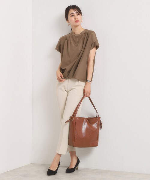 ITS'DEMO(イッツデモ)の「【手洗い可】シアー裾タックブラウス(シャツ/ブラウス・レディース・オフホワイト/ブラック/ダークブラウン/ブルー・00)」の12枚目の写真