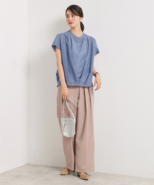 ITS'DEMO(イッツデモ)の「【手洗い可】シアー裾タックブラウス(シャツ/ブラウス・レディース・オフホワイト/ブラック/ダークブラウン/ブルー・00)」の16枚目の写真