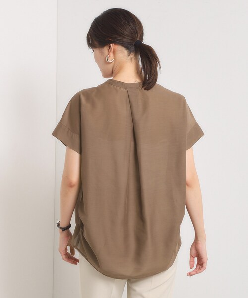 ITS'DEMO(イッツデモ)の「【手洗い可】シアー裾タックブラウス(シャツ/ブラウス・レディース・オフホワイト/ブラック/ダークブラウン/ブルー・00)」の9枚目の写真