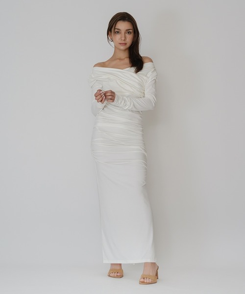 オフショル シャーリング ギャザー ワンピース KINO THE KEI