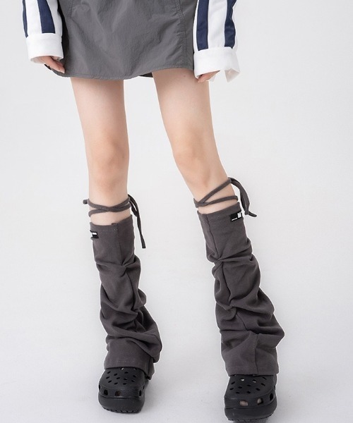 lilful（リルフル）の「レースアップシャーリングレッグカバー（レッグウォーマー・レディース・ホワイト/ライトグレー/ダークグレー/ブラック・F）」の17枚目の写真