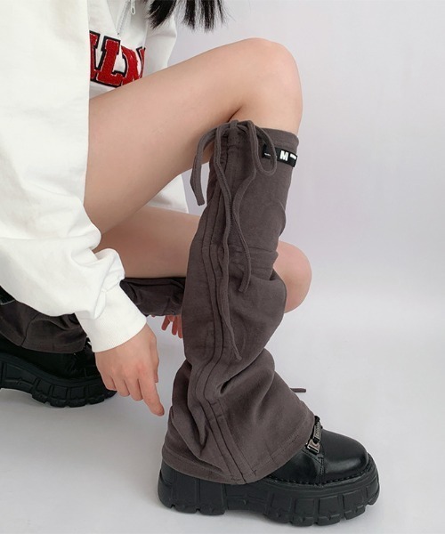 lilful（リルフル）の「レースアップシャーリングレッグカバー（レッグウォーマー・レディース・ホワイト/ライトグレー/ダークグレー/ブラック・F）」の18枚目の写真