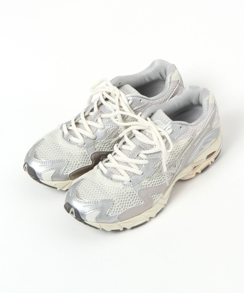 studio CLIP(スタディオクリップ)の「【MIZUNO】WAVE RIDER 10(スニーカー・レディース・オフホワイト/レッド・MEDIUM/LARGE)」の19枚目の写真