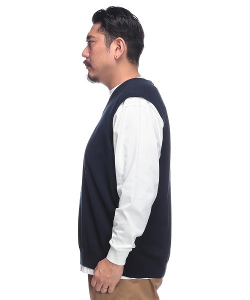 B&T CLUB(ビーティークラブ)の「B&T CLUB (ビーアンドティークラブ) ふわかる ウォッシャブル 12G 天竺編み Vネック ベスト(ベスト・メンズ・ネイビー/ダークグレー/ブラック・5L/4L/3L)」の4枚目の写真